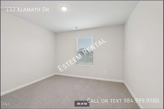 Building Photo - 133 Klamath Dr