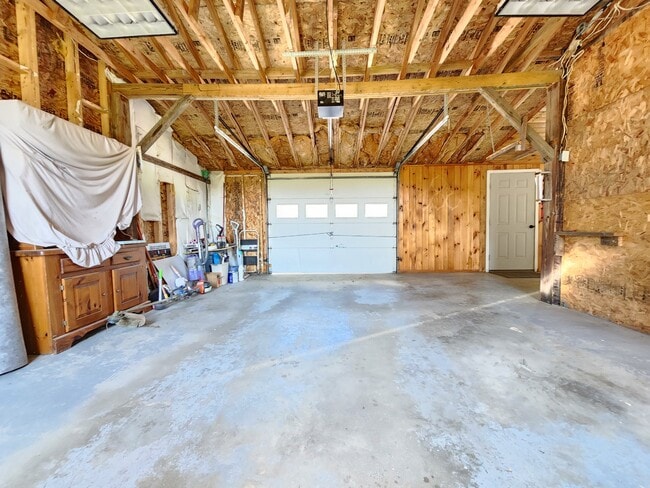 Building Photo - 3 Stemar Dr