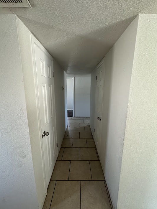 Building Photo - Maryvale 4 bedroom with RV gate and garage