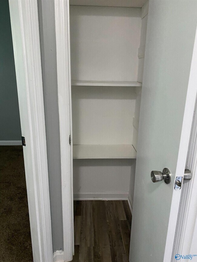 Building Photo - 5130 Blue Spring Rd NW