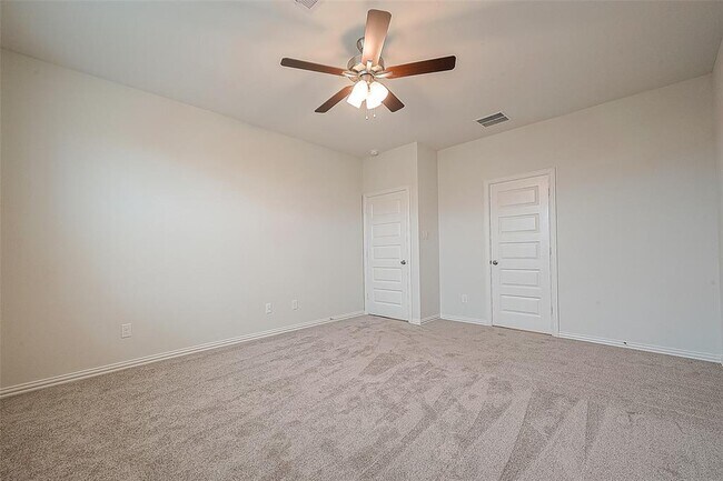 Building Photo - 27966 Western Crk Ct