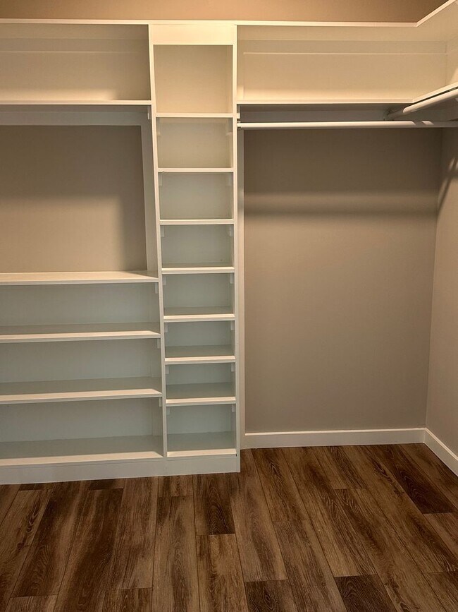 Building Photo - Short term lease. New Construction 4BR/4.5BA Great Location!