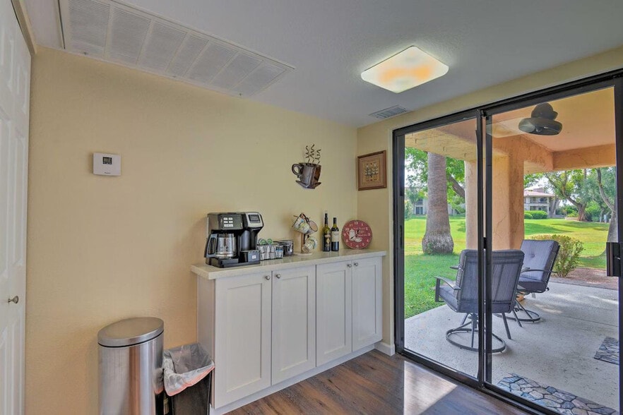 Building Photo - 9270 E Mission Ln