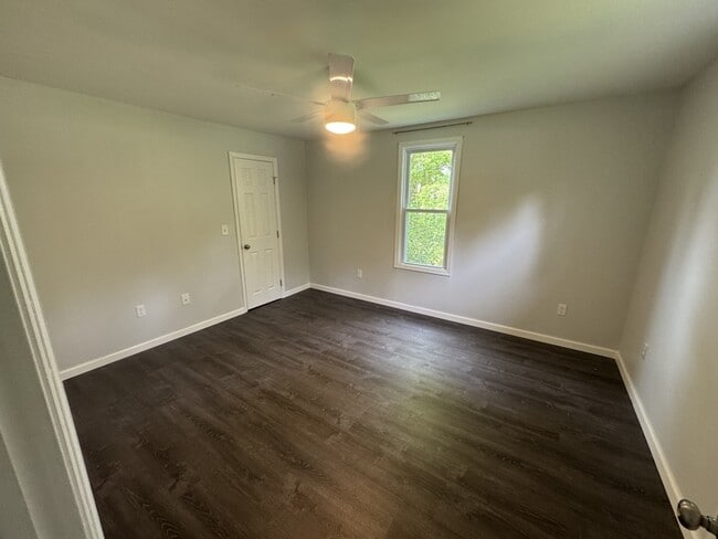 Building Photo - 2608 PA-107