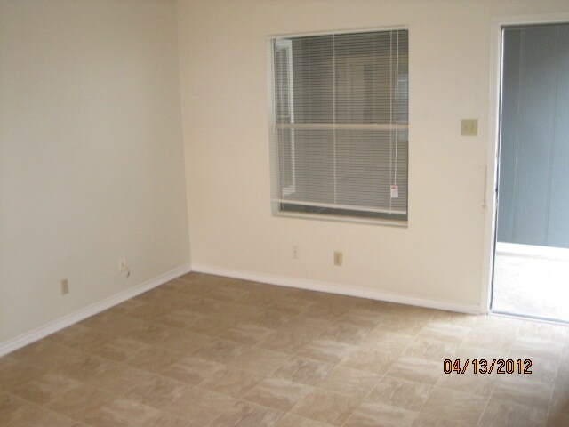 Building Photo - 5515 Lochmoor