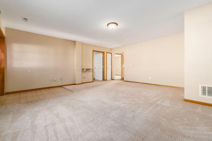 View towards bedrooms and kitchen hall - 392 Race St