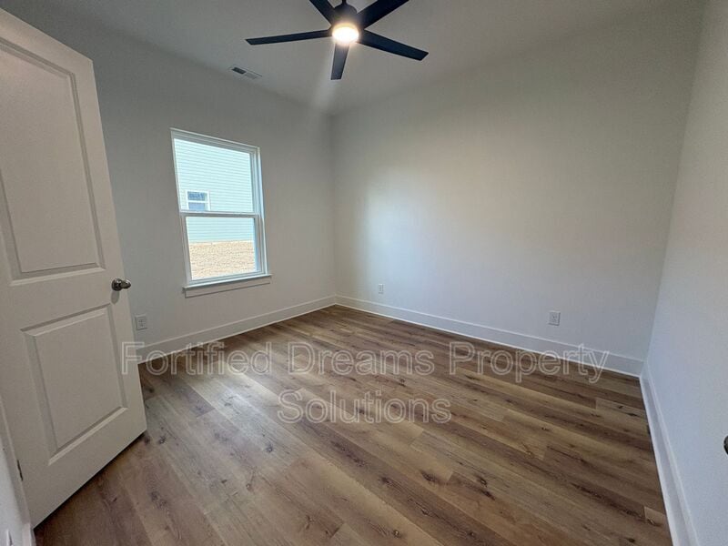 Building Photo - 3127 Chapel St