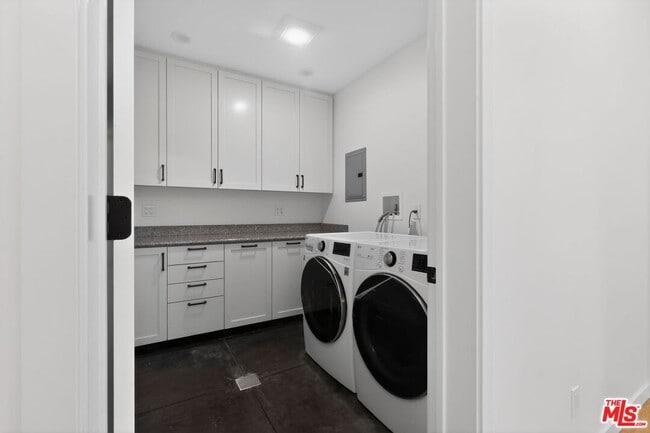 Building Photo - 502 Chapman Dr