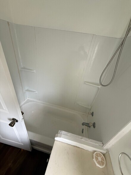 Building Photo - 920 Boardwalk Ln