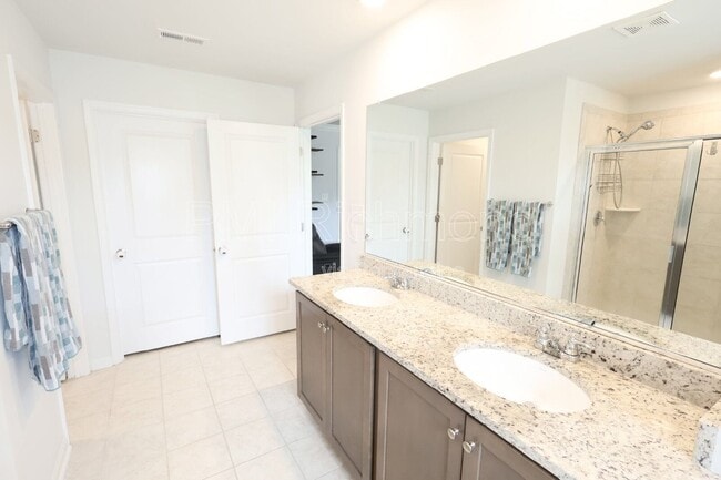 Building Photo - 5918 Brailen Dr