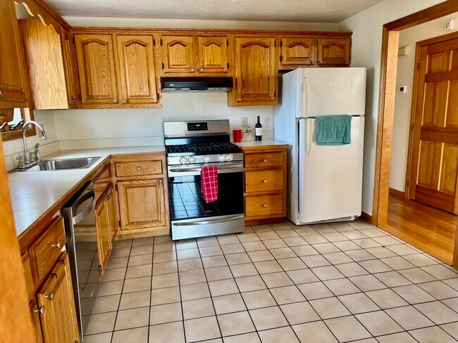 Building Photo - 15 Curlew St