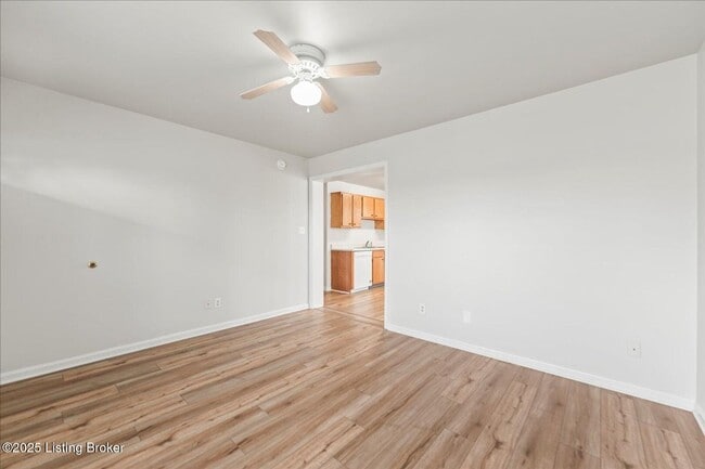 Building Photo - 117 Deerfield Ct