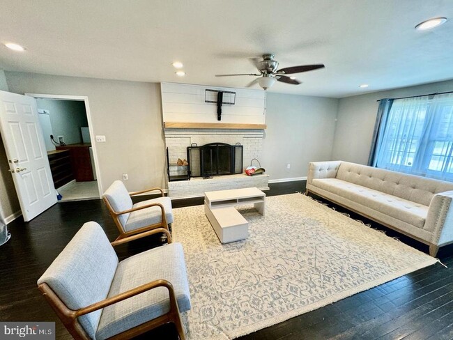 Building Photo - 11919 Autumnwood Ln