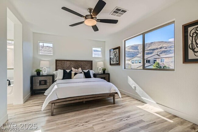 Building Photo - 5873 Skyfall Ct