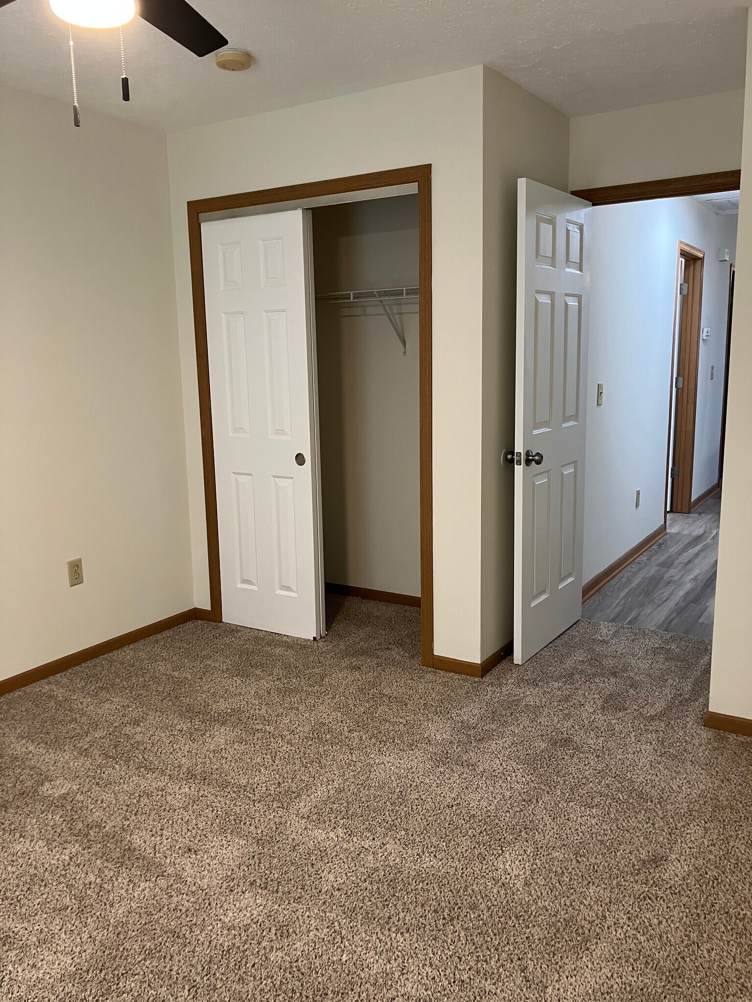 Building Photo - 1023 Laurel Tree Ct