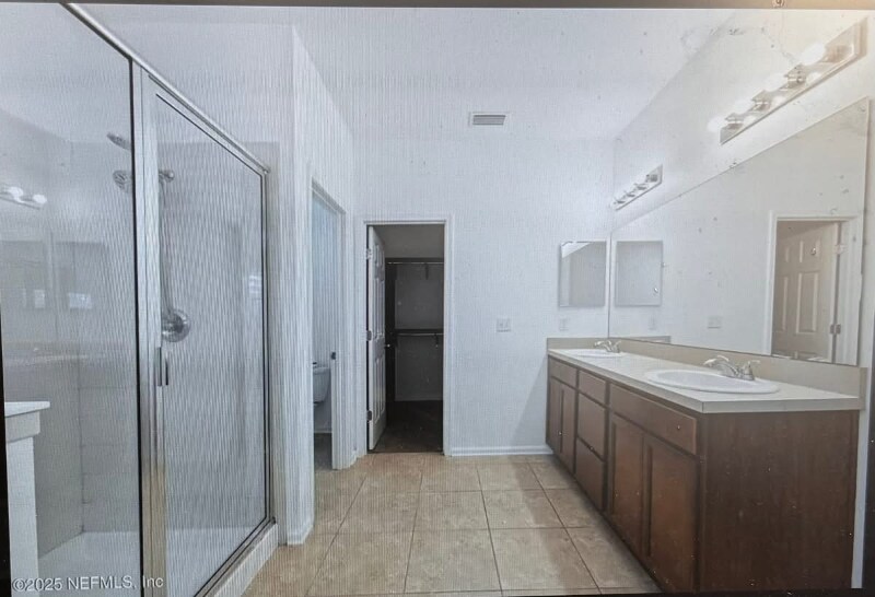 Building Photo - 1002 Wetland Ridge Cir