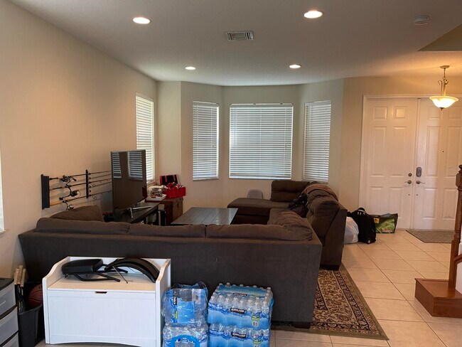 Building Photo - 9828 Stover Way