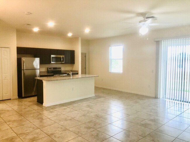 Building Photo - NE Cape Coral Single Family Home