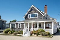 Building Photo - 11 Town Way