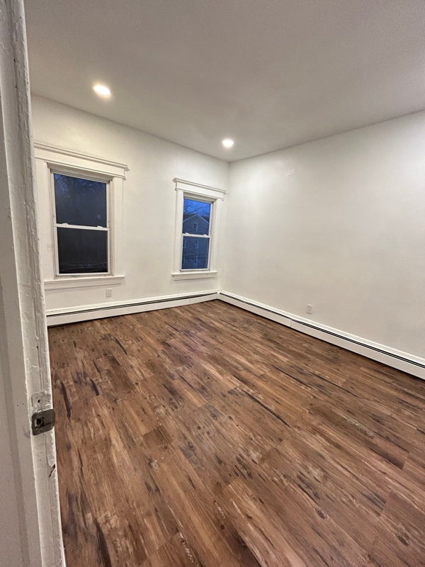 Building Photo - 94 Eaton Pl