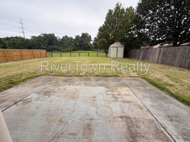 Building Photo - 10570 Pecan View Dr
