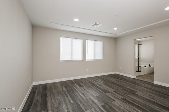 Building Photo - 2936 Sunday Silence Rd