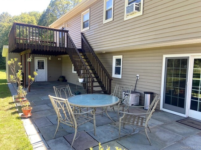 Building Photo - 253 Ackertown Rd