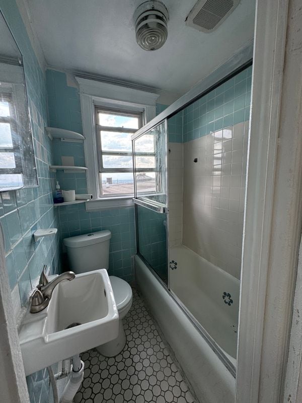 Building Photo - 1114 79th St