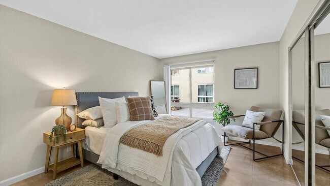 Building Photo - 66 Fairmount Ave