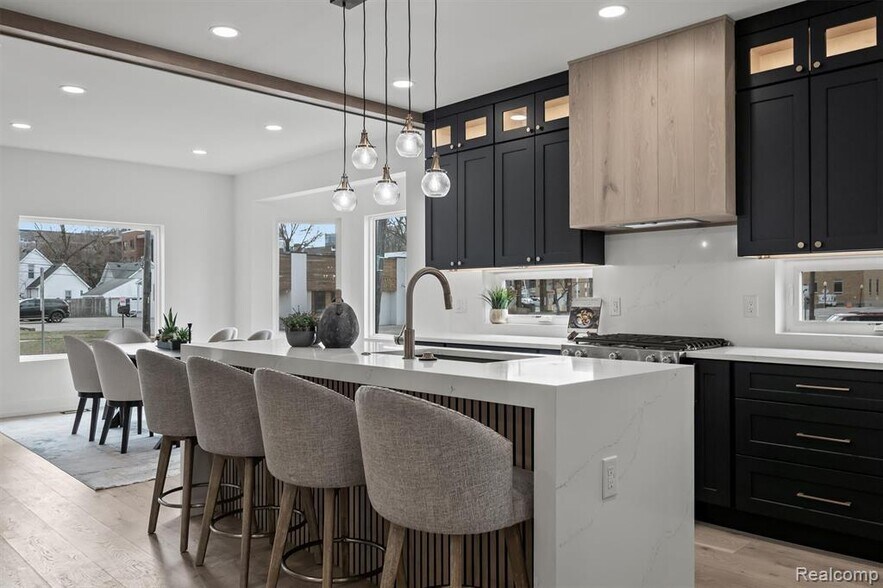 Building Photo - 125 N Washington Ave