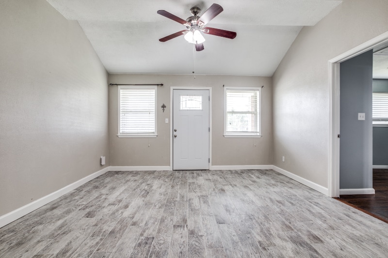 Building Photo - 908 Redberry Hill St