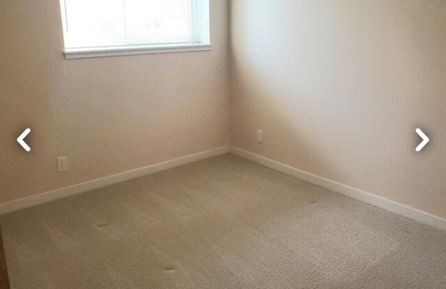 Building Photo - 2036 Breeze Dr