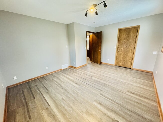 Building Photo - 7349 York Ave N