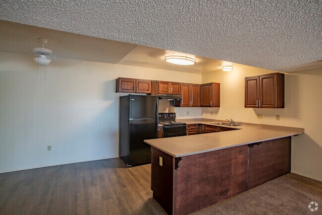2 BR, 2 BA - 1105 SF - Sierra Vista