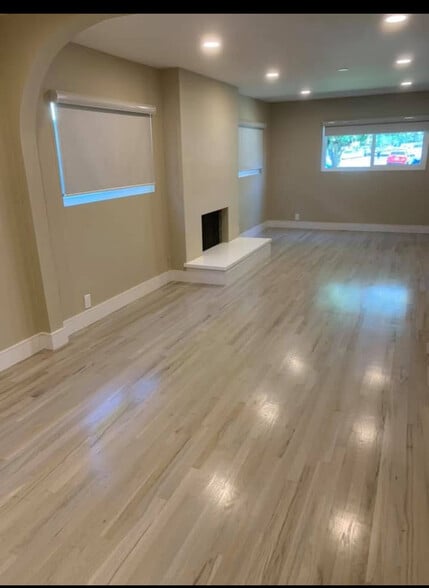 Building Photo - 12244 Magnolia Blvd