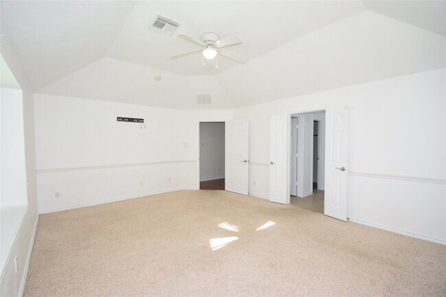 Building Photo - 5726 Indigo Trails Dr