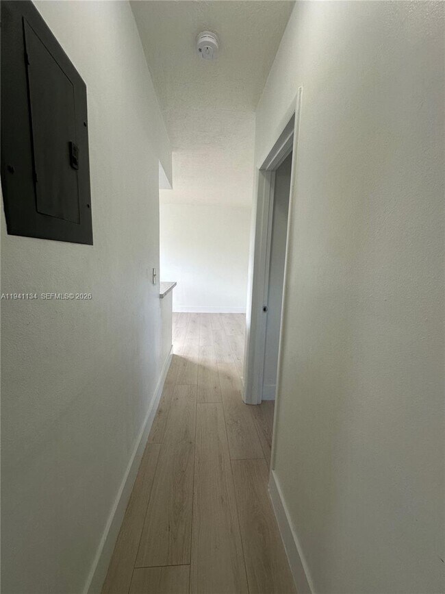 Building Photo - 12101 Griffing Blvd