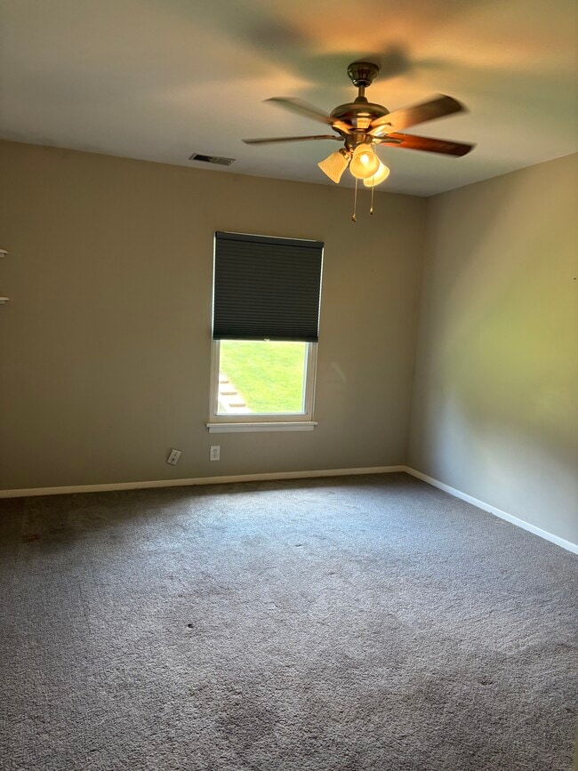 Building Photo - 714 Ashlawn Pl