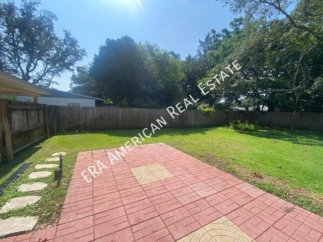 Building Photo - 9 Okahatchee Cir SE