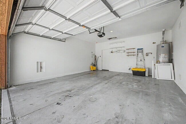 Building Photo - 39606 N Prairie Ln
