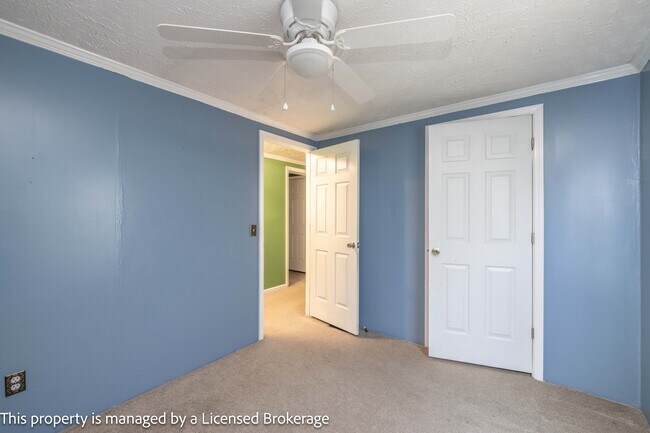 Building Photo - 40915 Deer Haven Dr