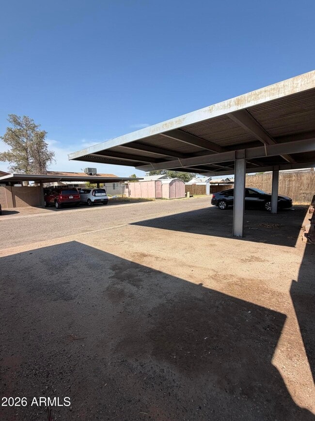 Building Photo - 5232 W Mauna Loa Ln
