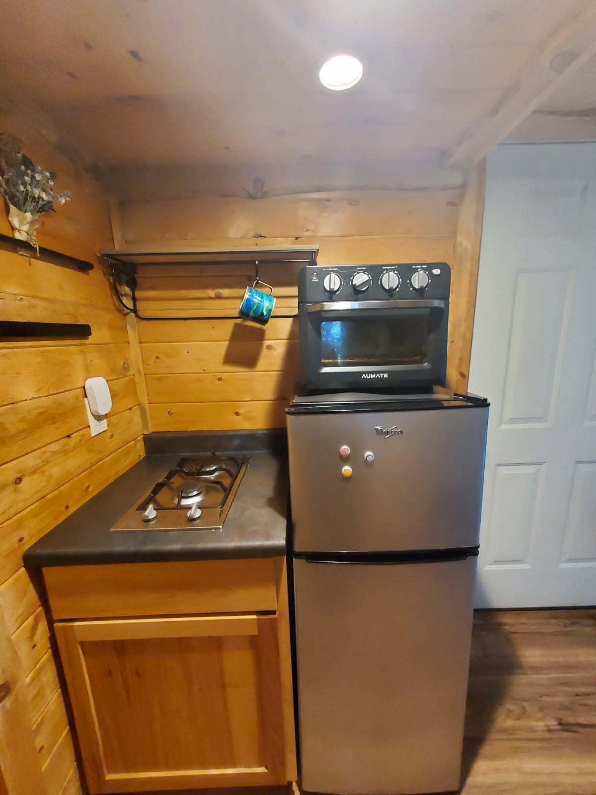 Building Photo - 1716 11th Ave SE