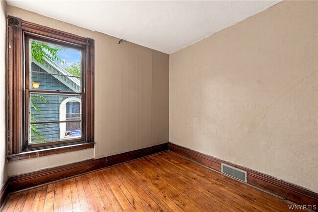 Building Photo - 304 W Delavan Ave