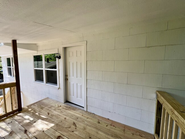 Building Photo - 1221 Georgia St