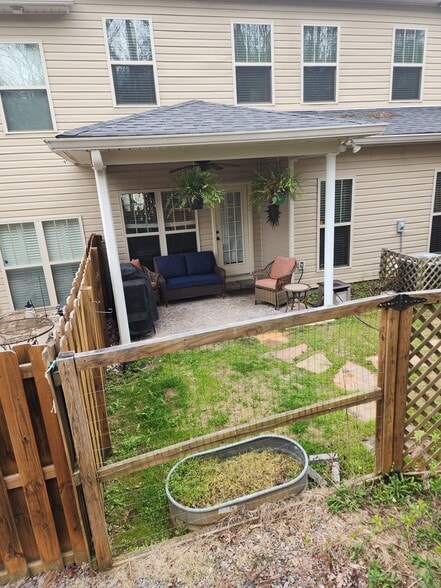 Backyard - 3016 Pointewest Dr