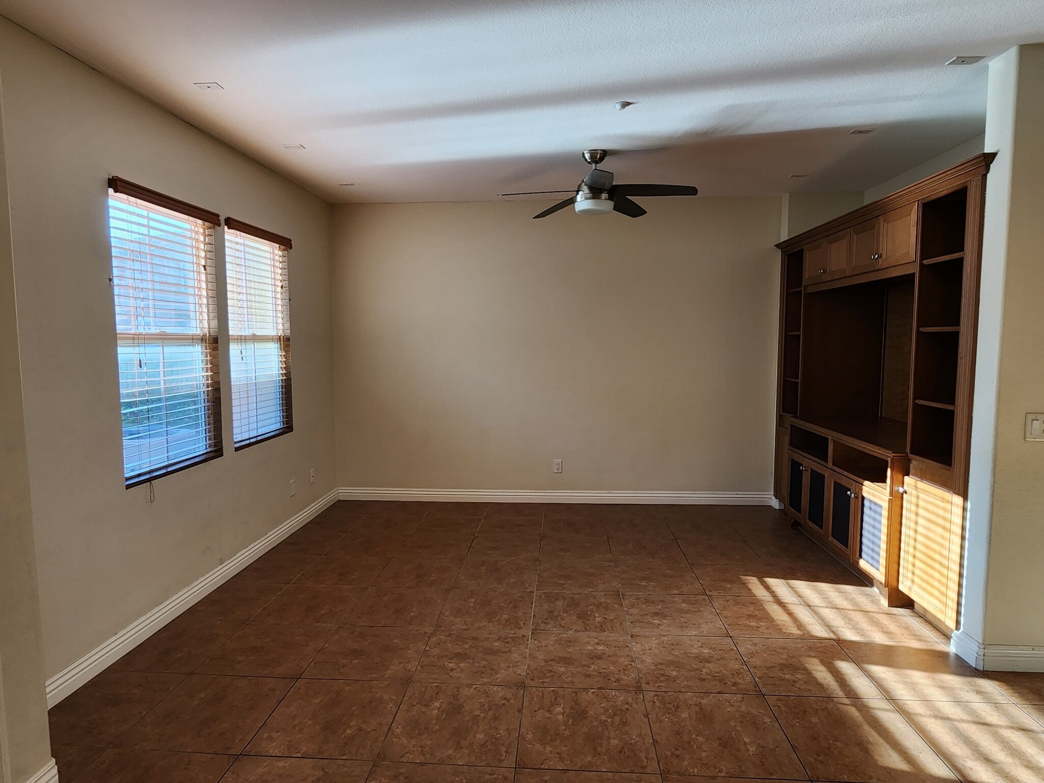 Building Photo - 17023 Calle Trevino