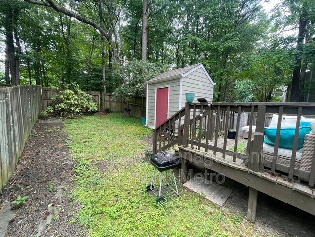 Building Photo - 2034 Airy Cir