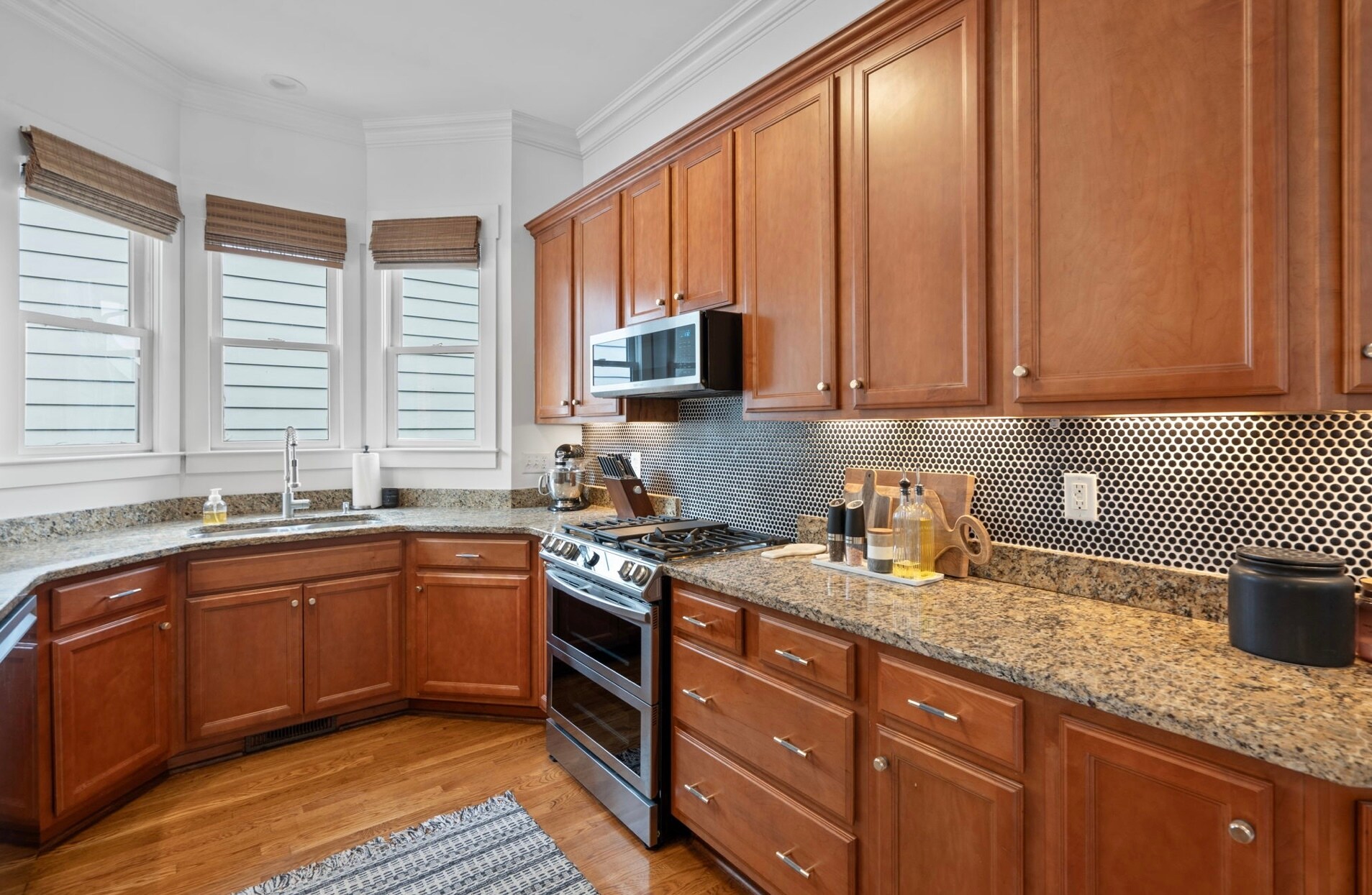 Building Photo - 315 Augusta Ave