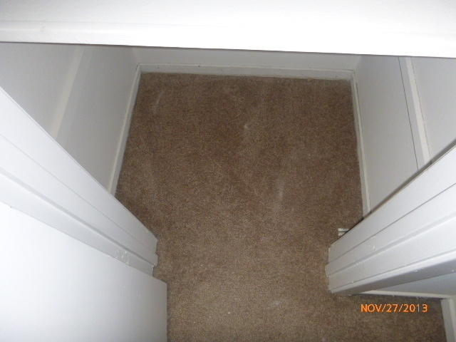 Building Photo - Cute 2 Bedroom